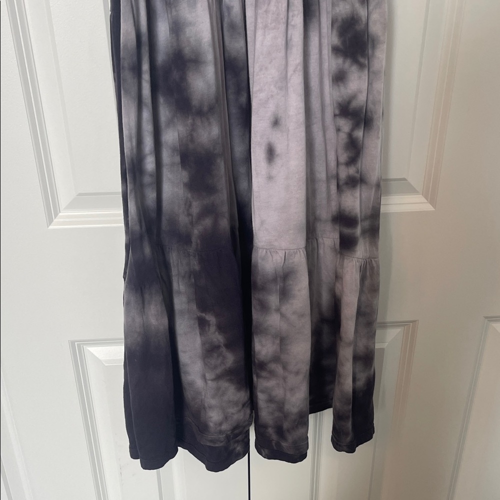 Sundry for Evereve Purple and Gray Tie-Dye Midi Dress - Picture 4 of 9